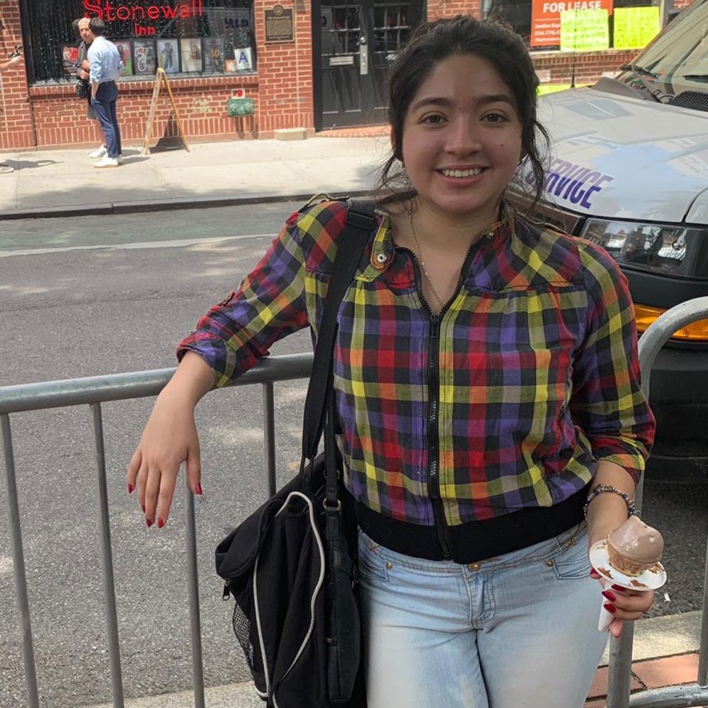 Meet your Posher, Karina